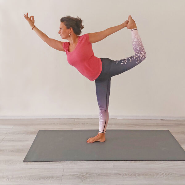 Thaly-Szabo-andrea-jogaoktato-kismama-joga-elevenyoga